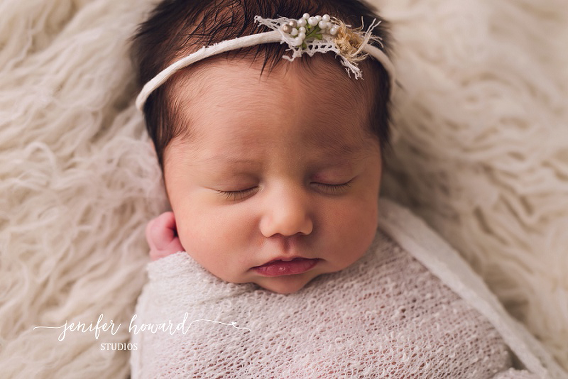 Kernersville Newborn Photographer - Jenifer Howard Studios